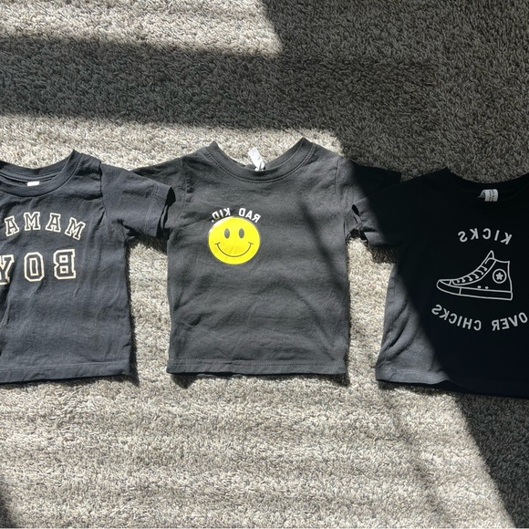 Lightly worn, graphic t-shirts, 12-18 months. - Picture 2 of 8